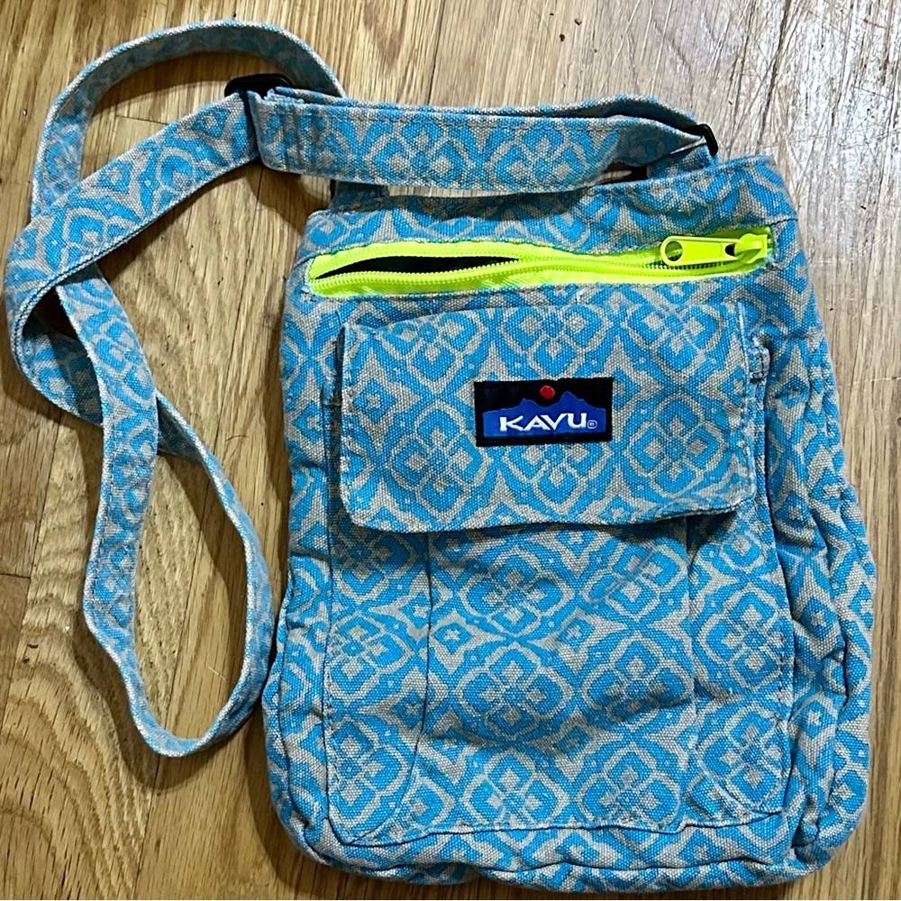 Kavu Keeper Crossbody